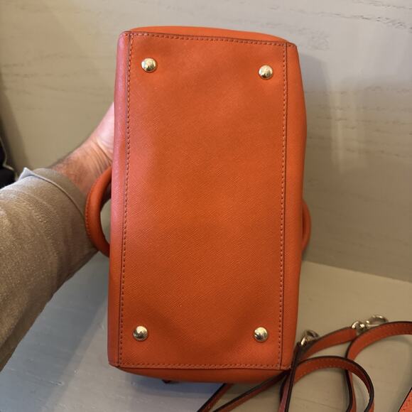 Michael Kors Mercer Hobo Medium Duffle Satchel Crossbody Bag Orange Mandarin - Picture 5 of 6